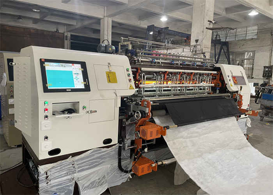 Giysiler 1600MM Bilgisayarlı Kapitone Makinesi Çok İğne Kilit Dikiş