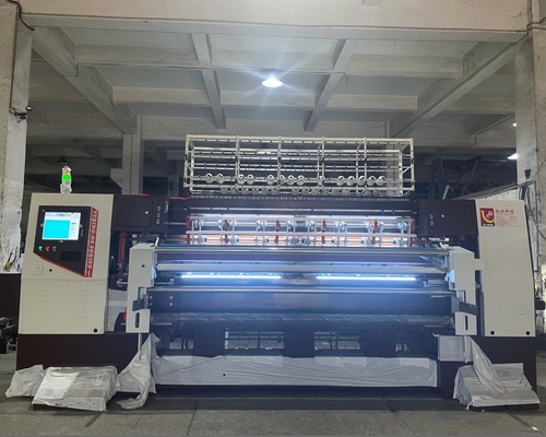 300M/H Bilgisayar Kontrolü Çok İğneli Çamaşırı Çamaşırı Yapma Makinesi 240cm Genişlik