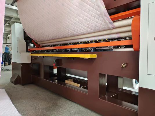 2.45M 1200 RPM Multi Needles Lock Stitch Quilting Machine For Blanket (Yorgan için 45M 1200 RPM çok iğneli kilitli dikiş dikme makinesi)