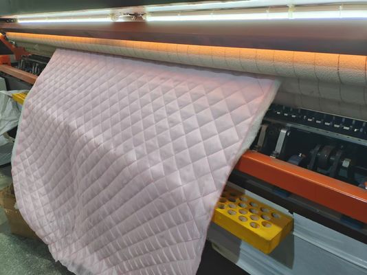 Yatak ürünleri için 128 inç çok iğneli battaniye ekipmanları 1400 rpm hızla
