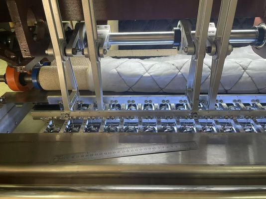 B Serisi Bilgisayarlı Döner Kanca Çok iğneli Çamaşır makinesi
